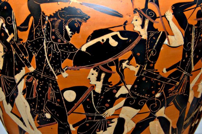 vasija con grabado de heracles combatiendo a una amazona